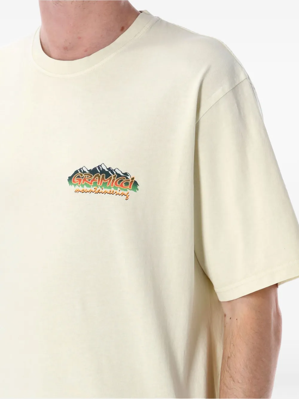 Gramicci T-shirt met logoprint Beige