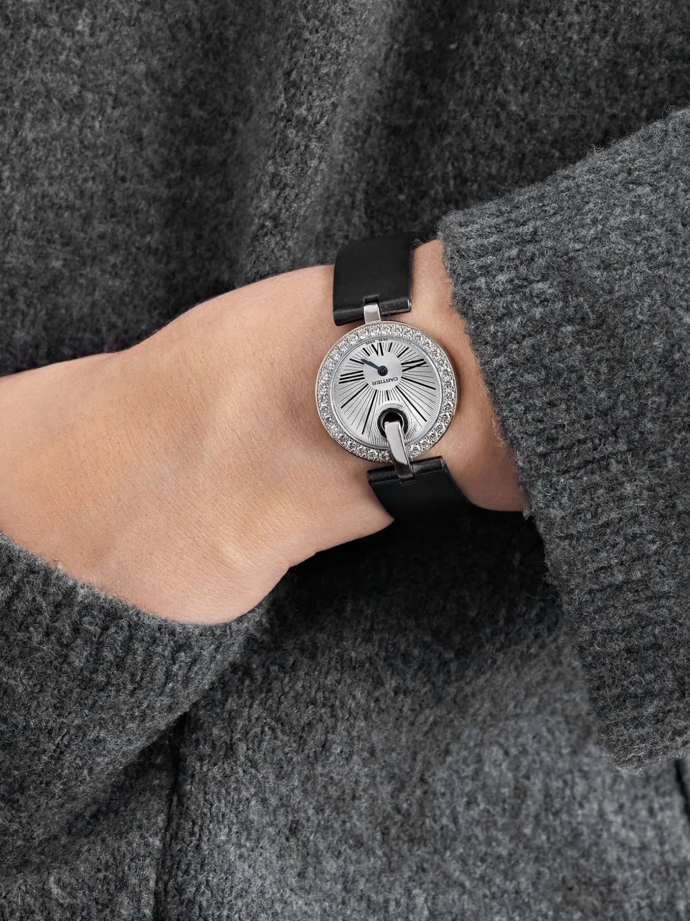 Cartier pre-owned Captive de Cartier 35mm | Pre-Owned Dress Watches | Image 2