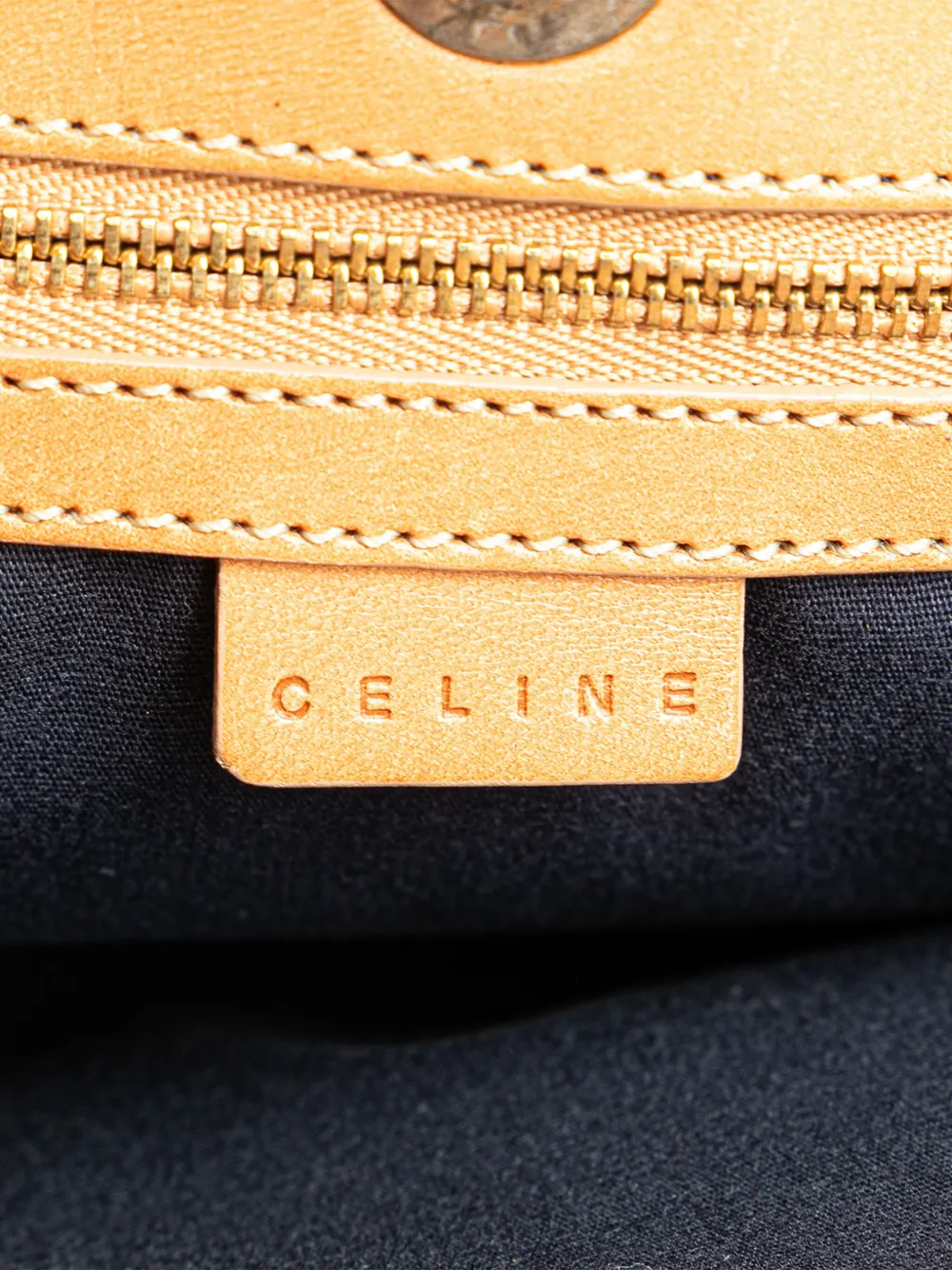 Céline Pre-Owned Borsa a spalla C Macadam in pelle scamosciata 2012 | Image 6