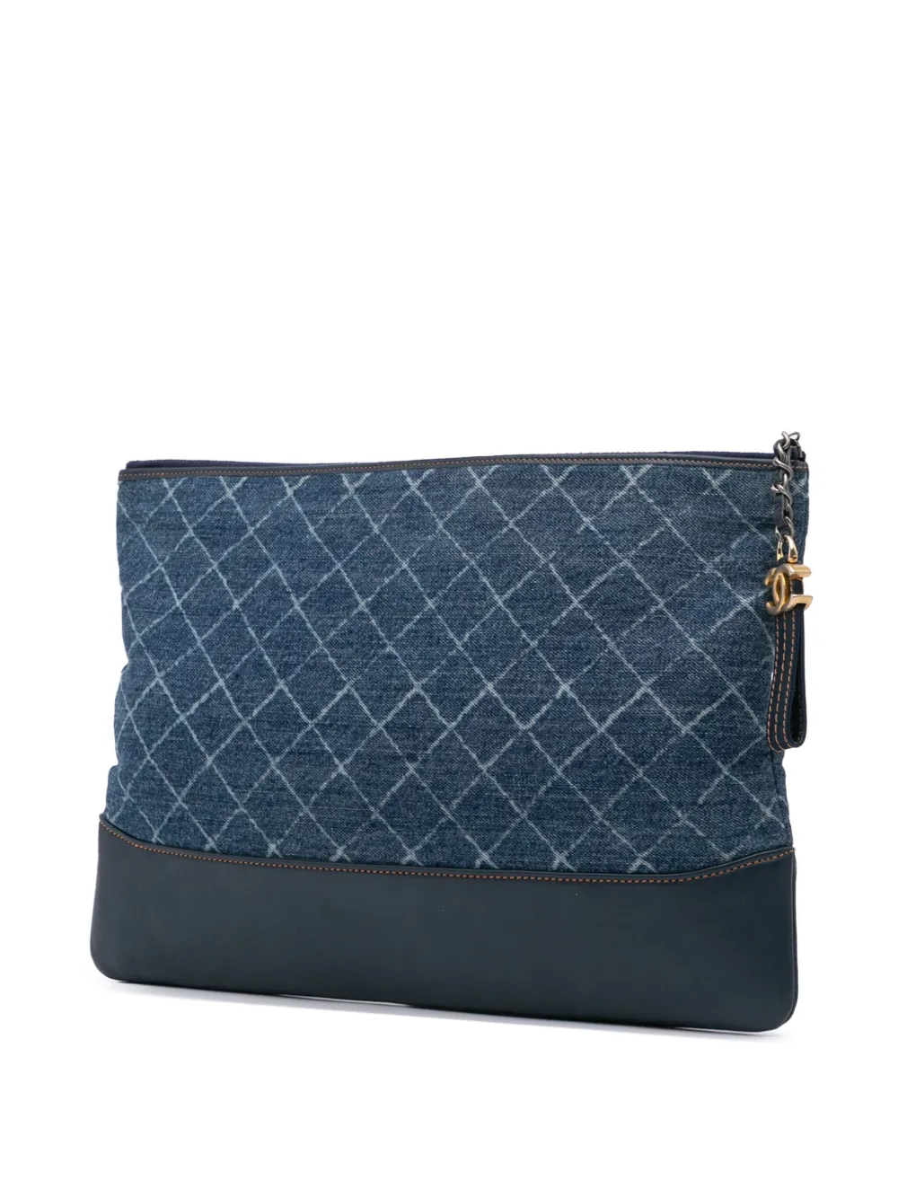 CHANEL Pre-Owned 2018 Large Denim Gabrielle O Case clutch bag | Pre-Owned | Image 2