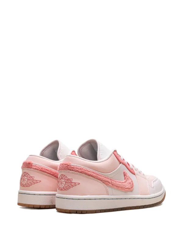 Jordan AirJordan 1 Low SE 