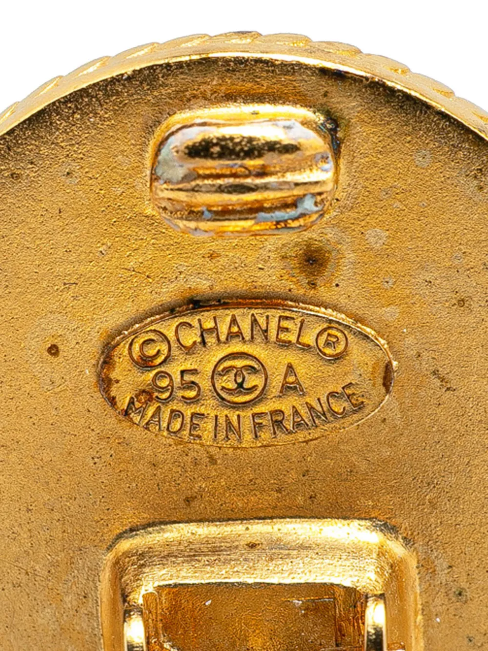 Pre-owned Chanel 1995 Gold Plated Acrylic Cc Button Clip On Earrings Costume Earrings