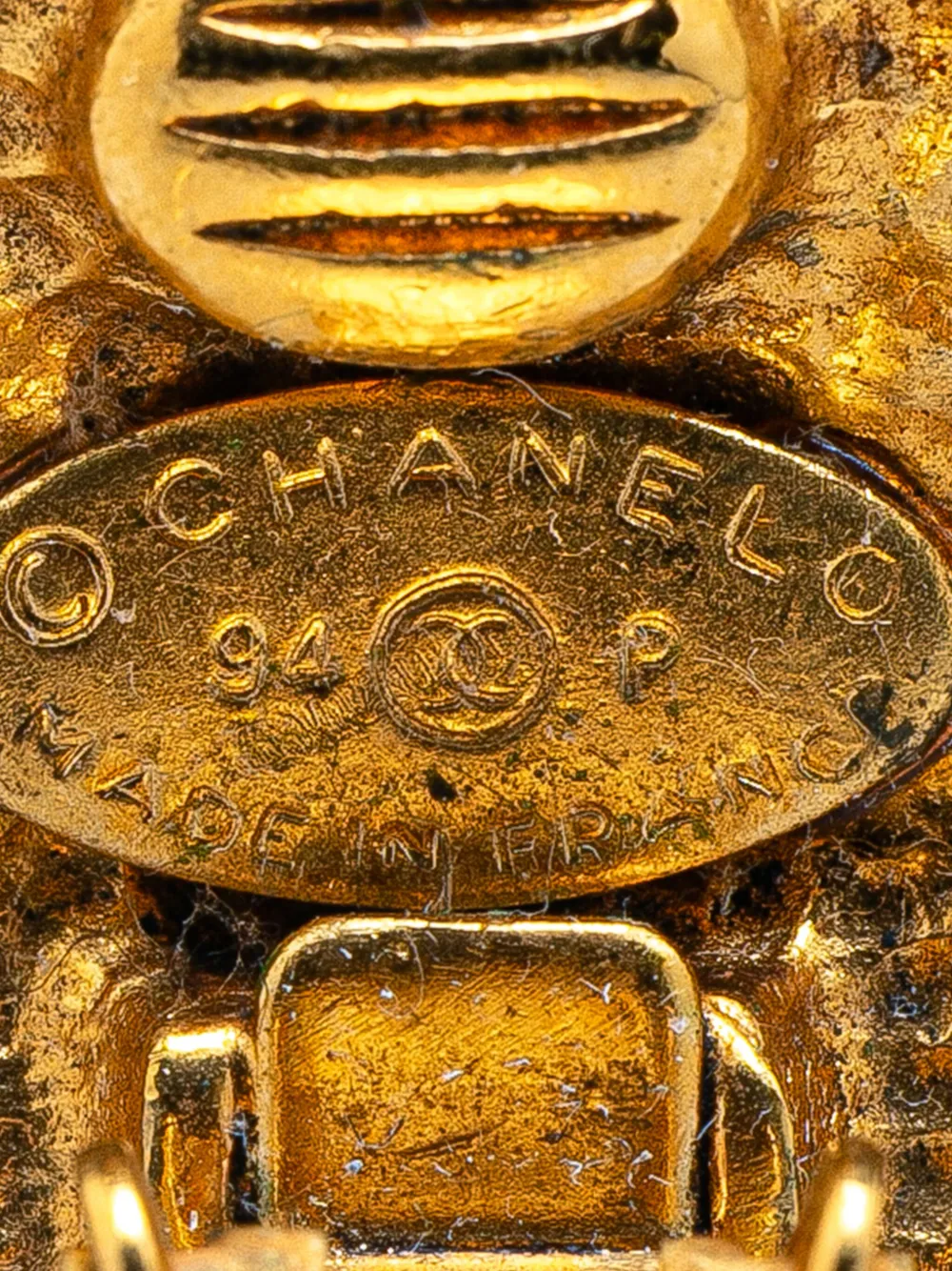 Pre-owned Chanel 1994 Gold Plated Cc Clip On Earrings Costume Earrings