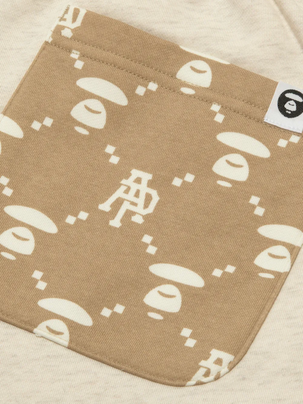AAPE BY *A BATHING APE Trainingsshorts met logopatch Beige