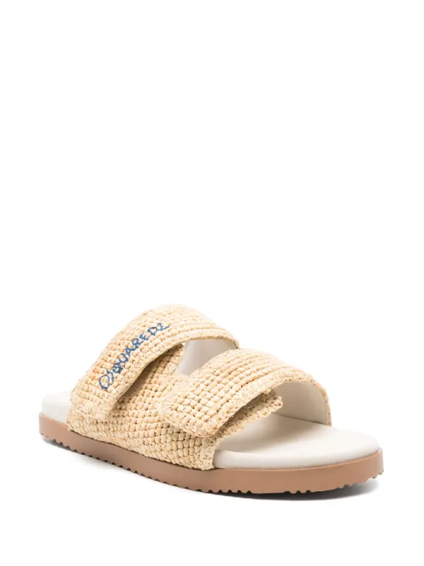 【関税&送料込】Dsquared Slide With Logo DSQUARED2 logo-embossed Slides | Black | FARFETCH JO