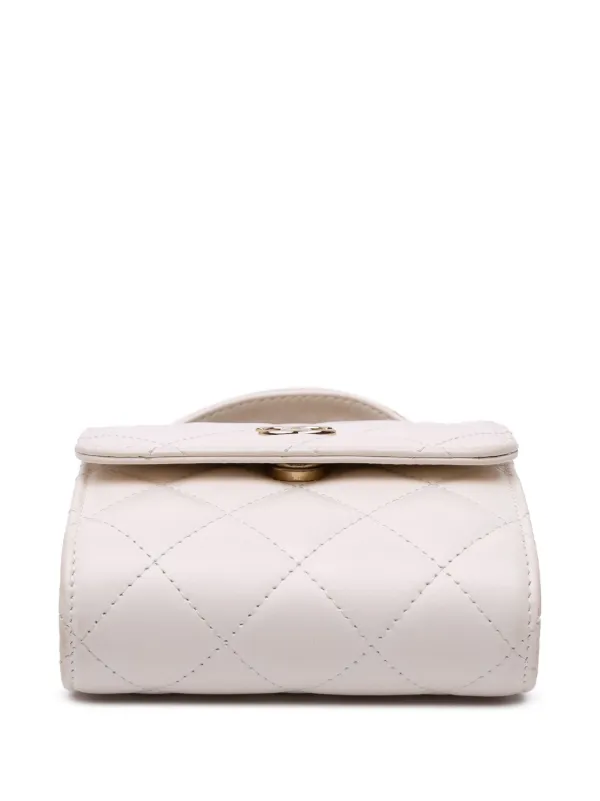 CHANELシャネル  スモール　バッグ Kiss-Lock チェーンバッグ CHANEL Pre-Owned 2021-2024 Mini CC Quilted Lambskin Kiss