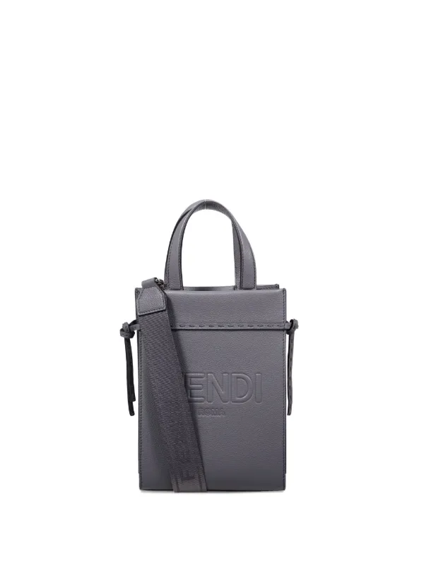 Fendi ショルダーバッグ グレー ロゴパターン FENDI ロゴエンボス ハンドバッグ | グレー | FARFETCH JP