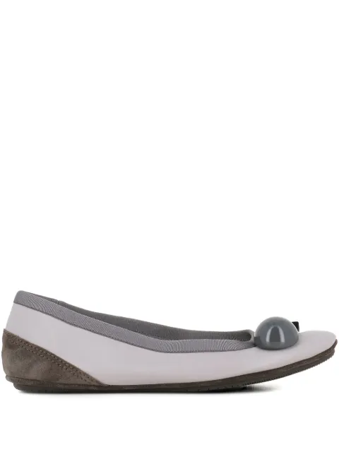 Dove Nuotano Gli Squali flats Becky