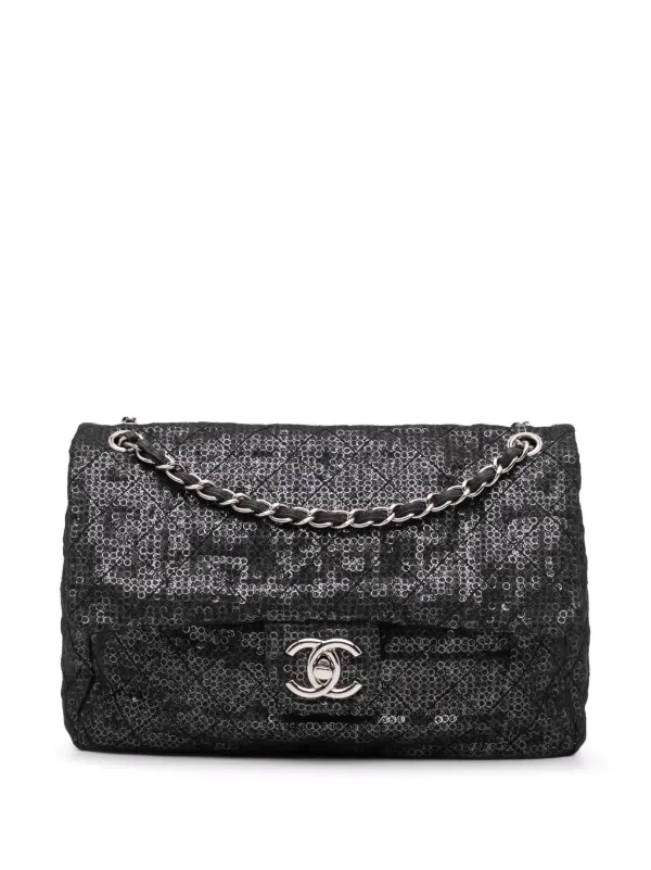 Chanel Pre-owned 2008-2009 Maxi Hidden Sequins Mesh Flap Shoulder Bag in Black