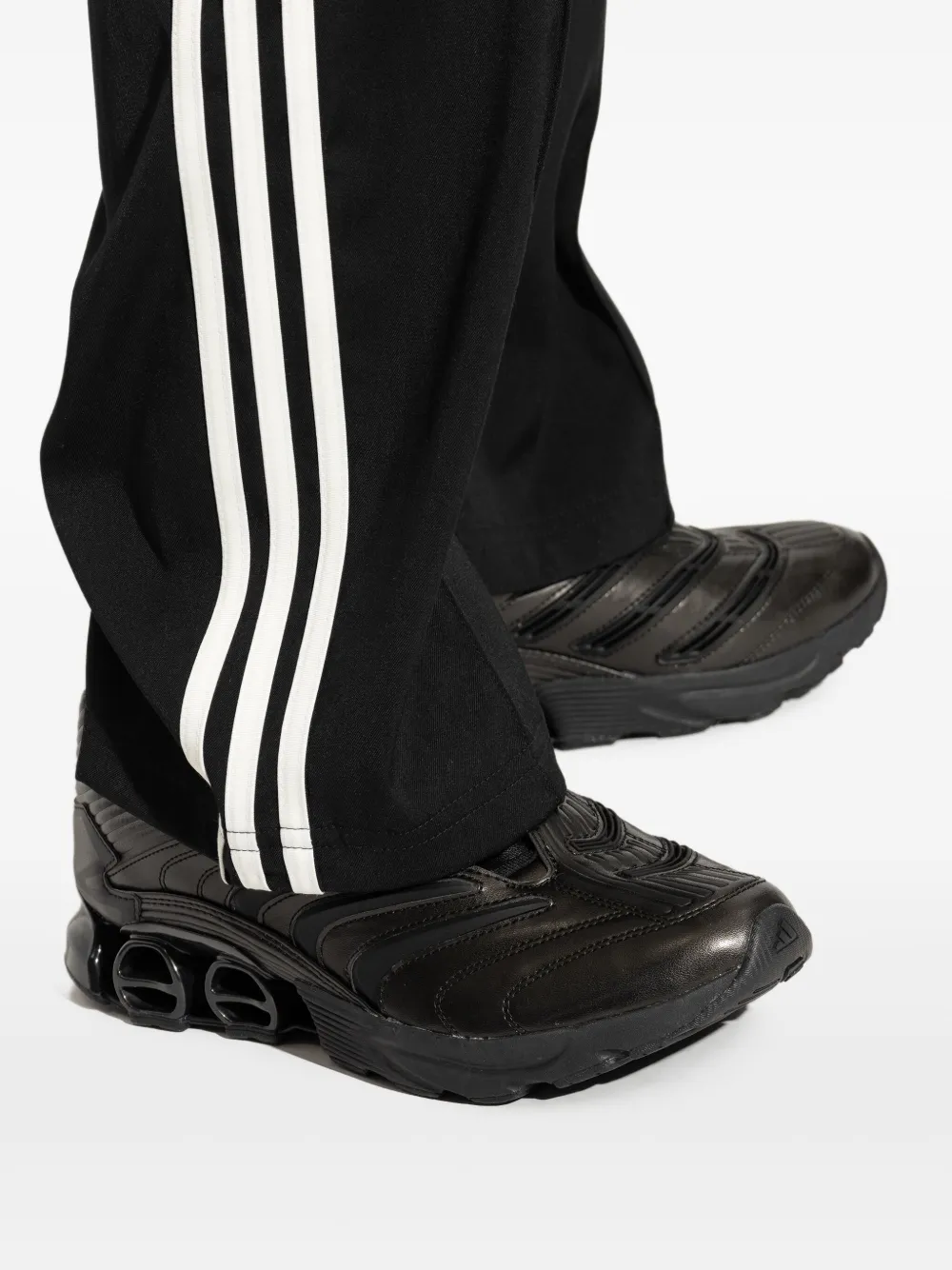 靴 adidas PREDATOR MEGARIDE BLACK 27 Adidas Originals Predator Megaride Sneakers | Black