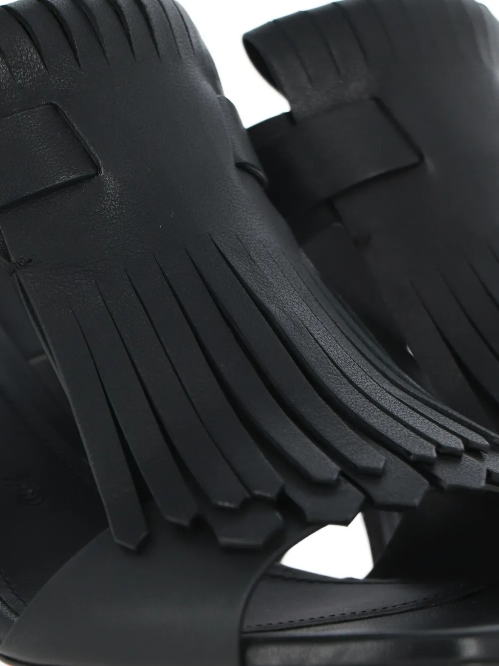 Santoni 75mm Calyps75fr Fringed-detail Buckle Pumps In Black