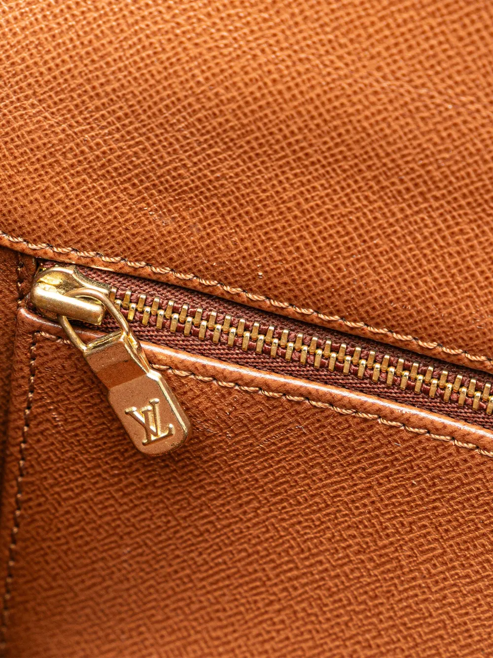 Pre-owned Louis Vuitton 1990 Monogram Pochette Dame Pm Clutch Bag In Brown