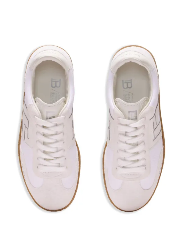 【関税込み】Balmain ホワイト Swan スニーカー Balmain Swan スニーカー | ホワイト | FARFETCH JP