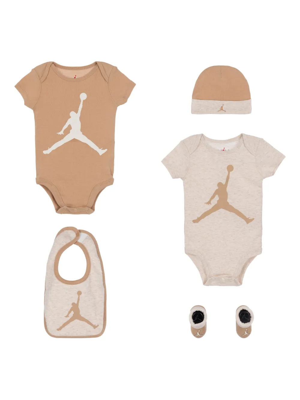 Jordan Kids Twee rompers muts slabbetje en slofjes Bruin