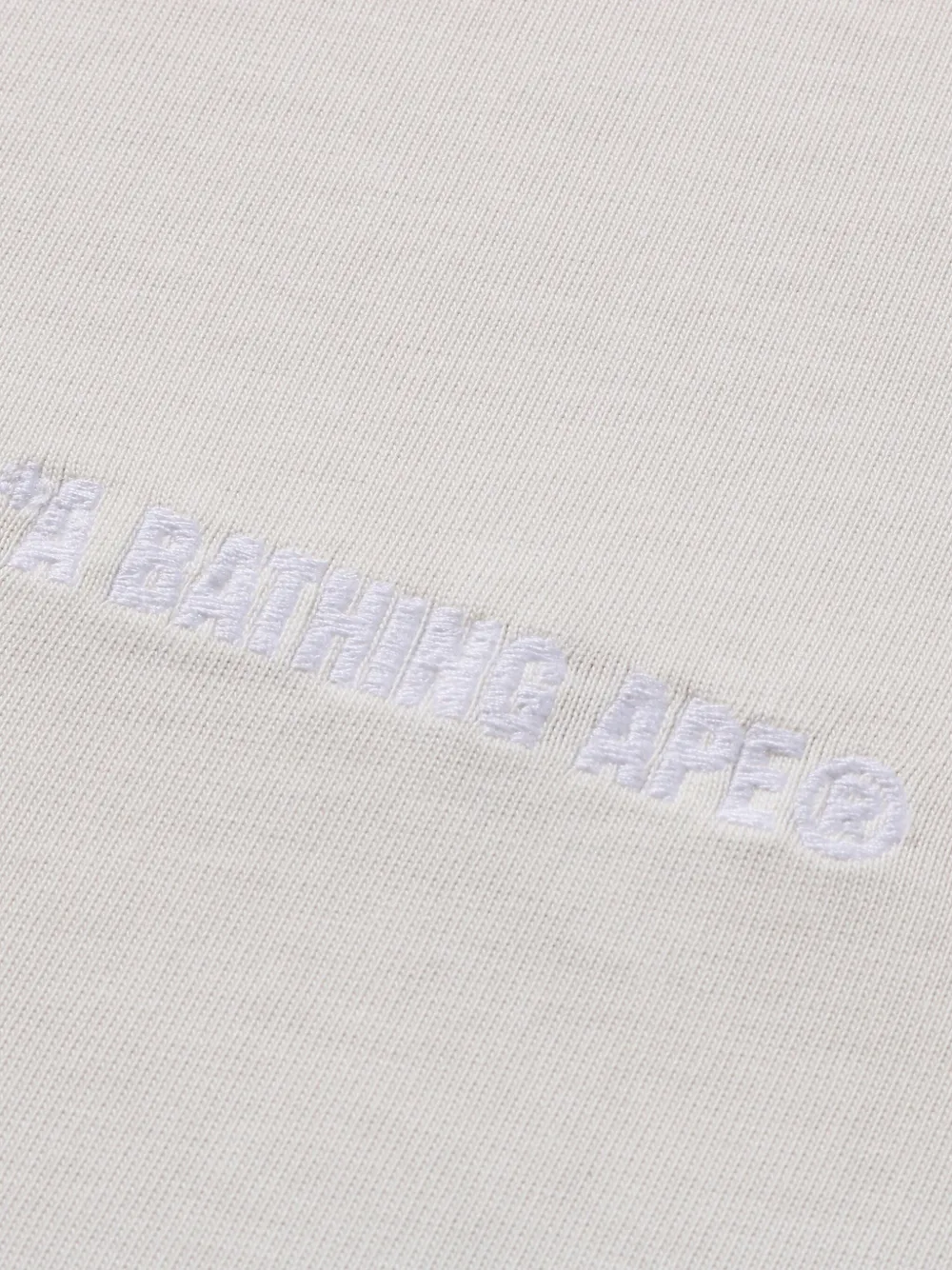 A BATHING APE T-shirt met camouflageprint en vlakken Wit