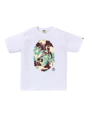 A BATHING APE® カモフラージュ ロゴ Tシャツ | ホワイト | FARFETCH JP