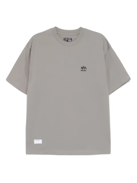 izzue logo-embroidered T-shirt