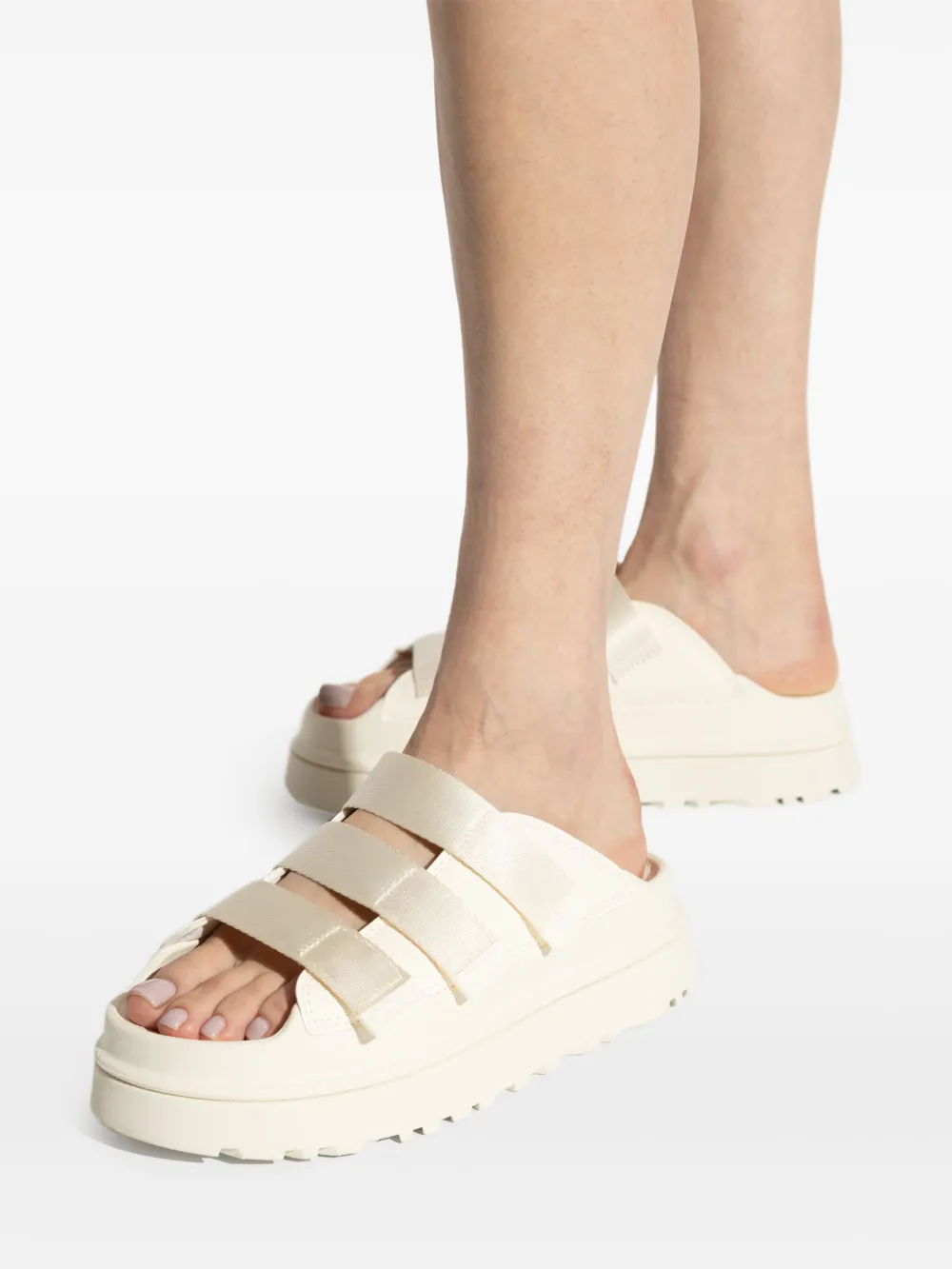 UGG GoldenGlow slippers Wit