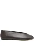Moschino Duck ballet flats - Brown