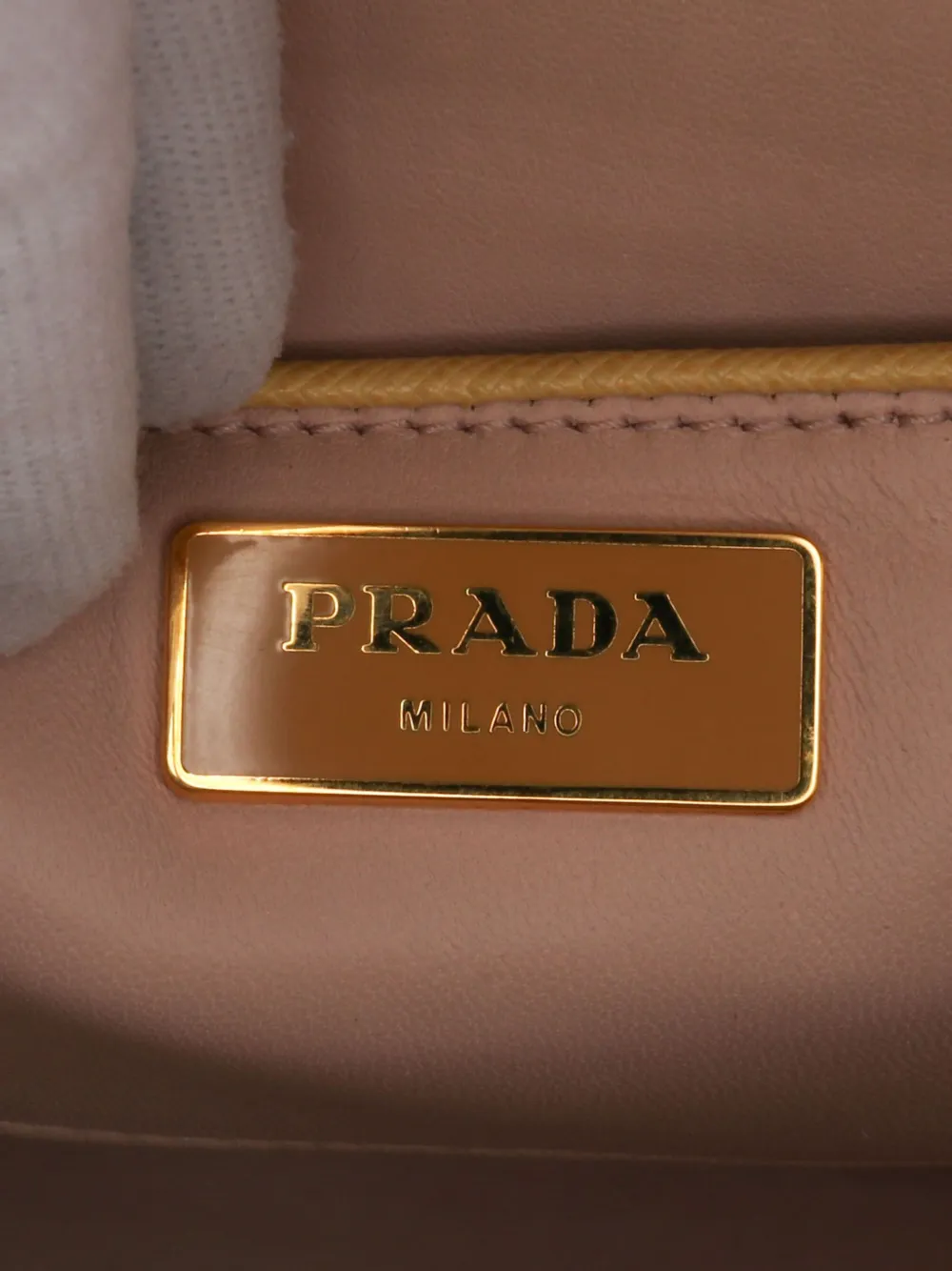 Prada Pre-Owned 2000-2024 Saffiano Lux Pyramid Frame Satchel