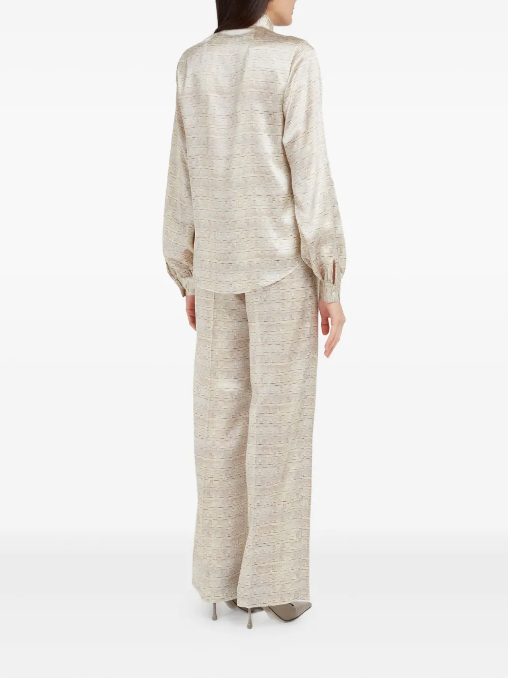 Kiton Zijden blouse Beige