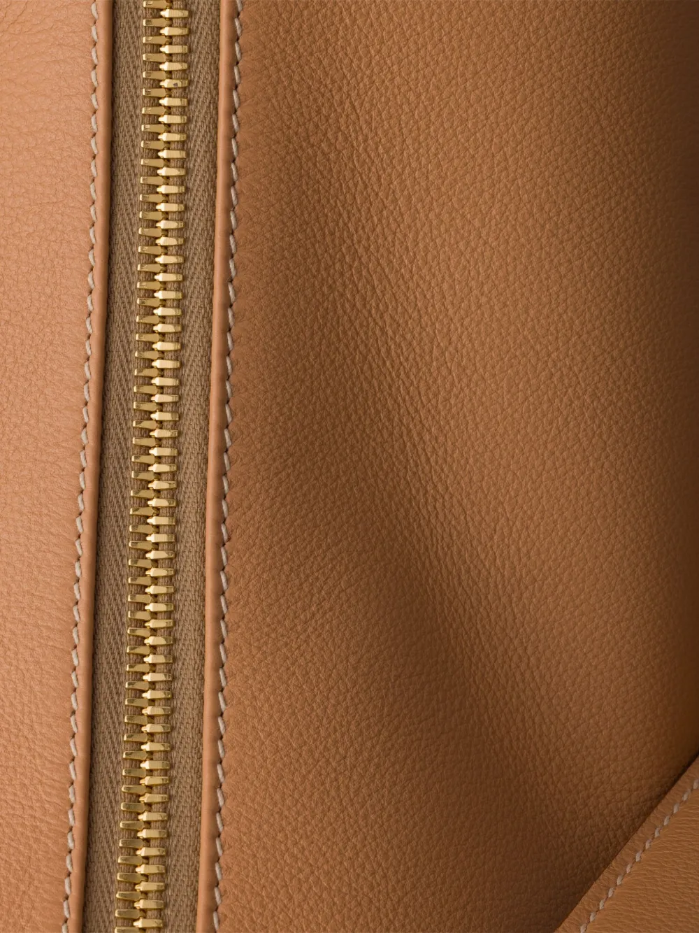 Prada Grote Demi Lune schoudertas Bruin