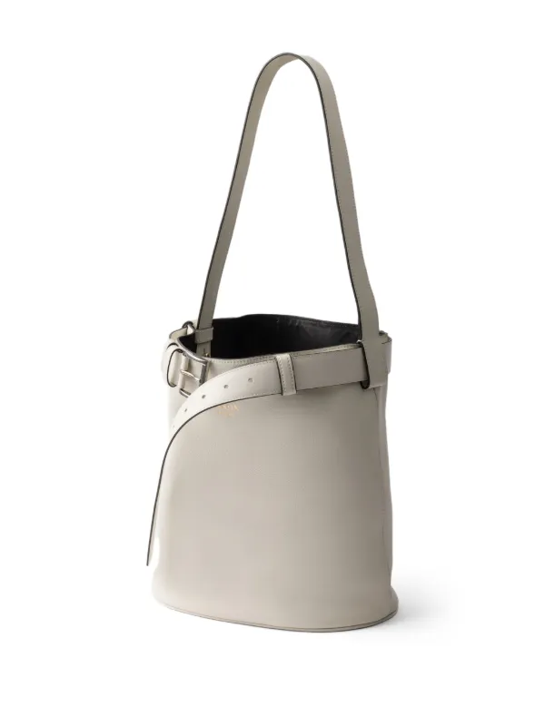 Prada バックル バケットバッグ | ホワイト | FARFETCH JP