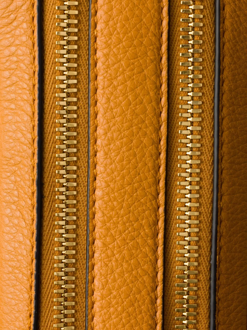 Prada Leren schoudertas Oranje