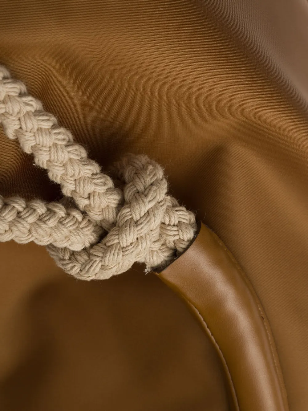 Prada Grote Mariner schoudertas Bruin