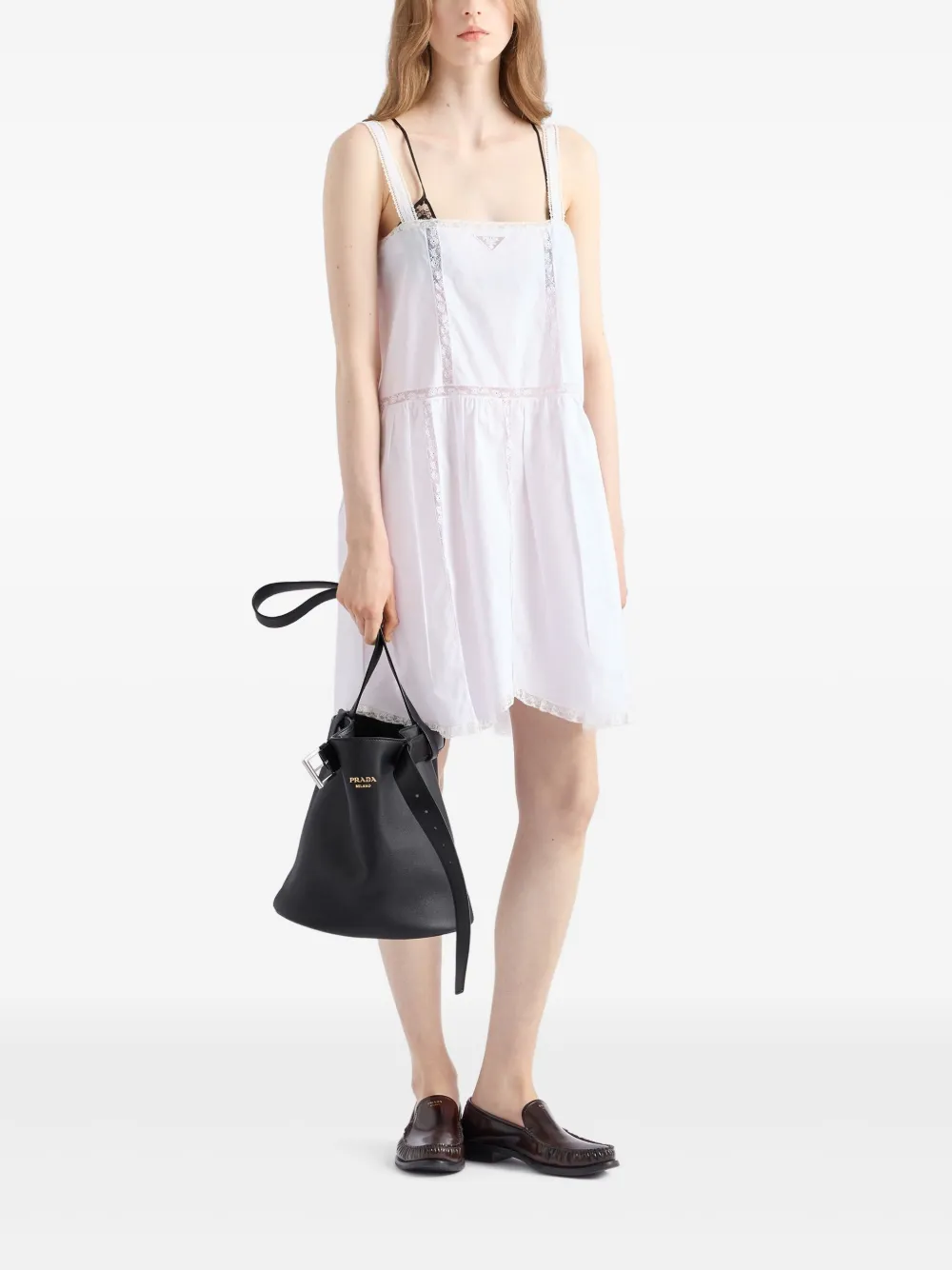 Prada bolsa bucket con cinturón | Image 2