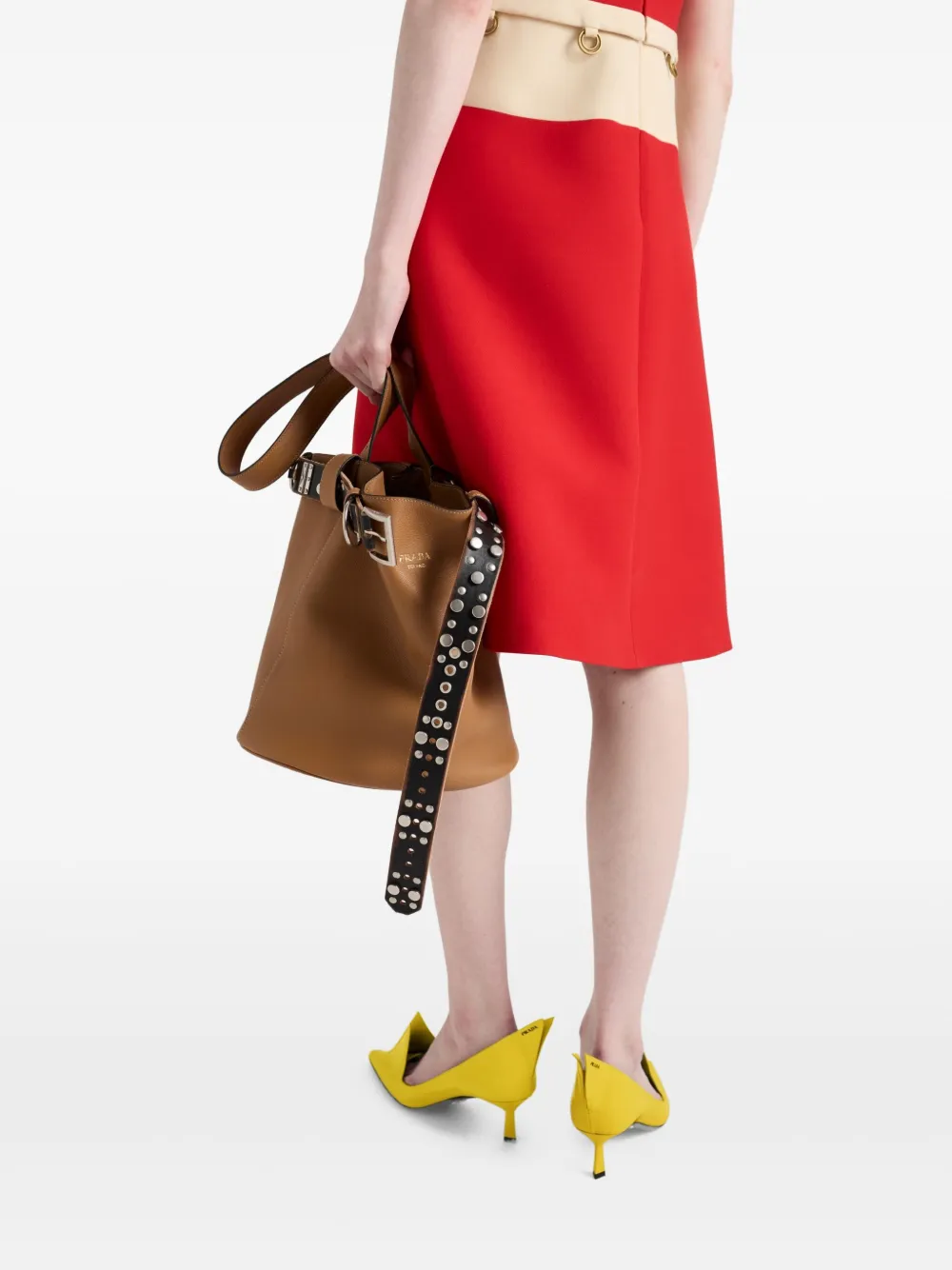 Prada Bucket-tas met studs Bruin