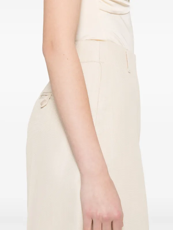 パンツ JACQUEMUS WOMEN Le Ovalo Trousers White Jacquemus Ovalo Pleated Palazzo Pants | White | FARFETCH