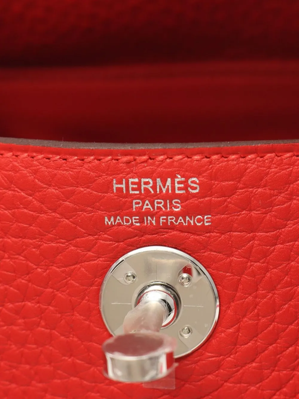 HERMES Pre-owned 2025 Mini Lindy Shoulder Bag In Red