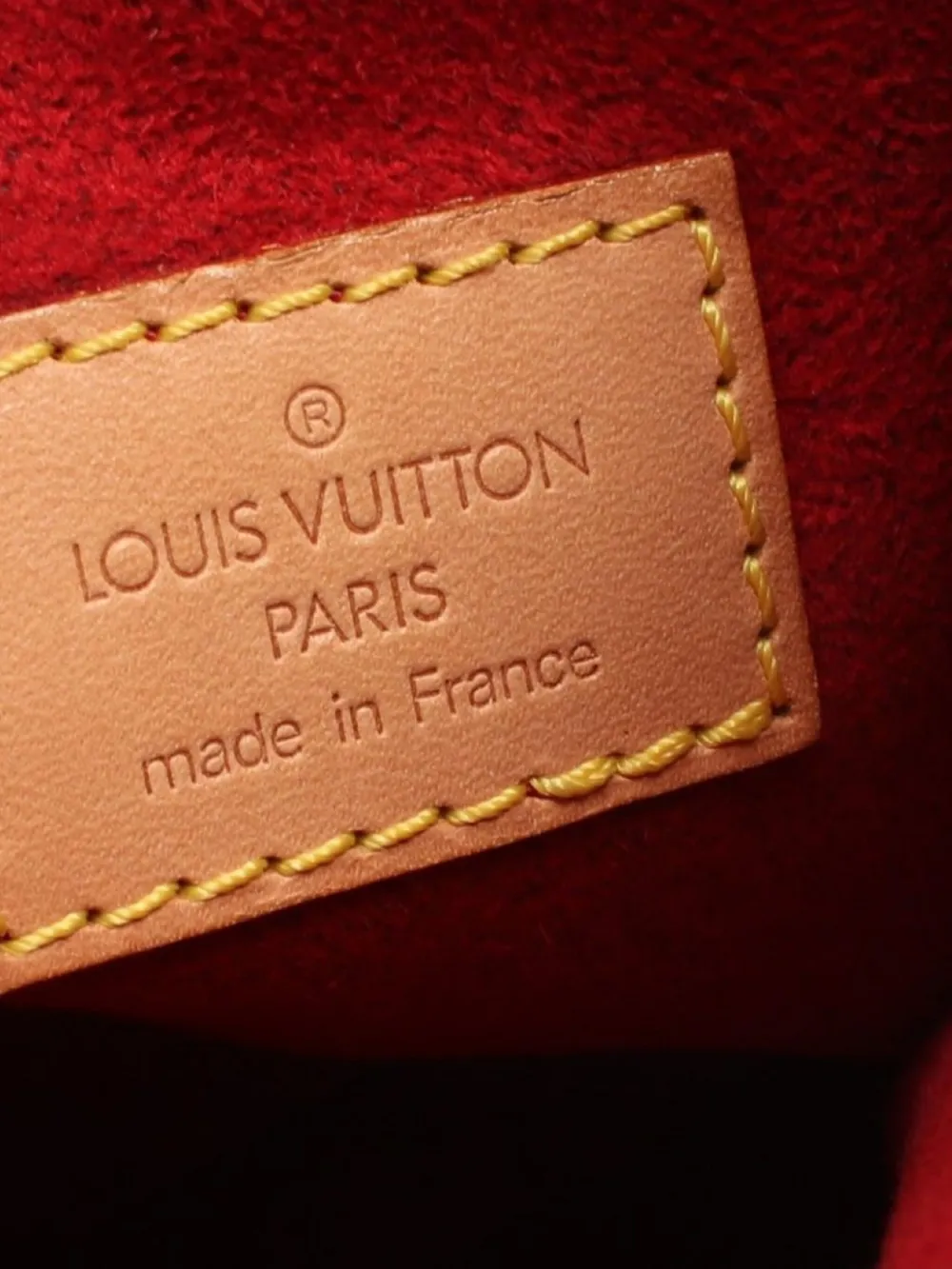 Pre-owned Louis Vuitton 2002 Croissant Mm Shoulder Bag In Brown