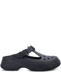 Crocs buckle-strap clogs - Black