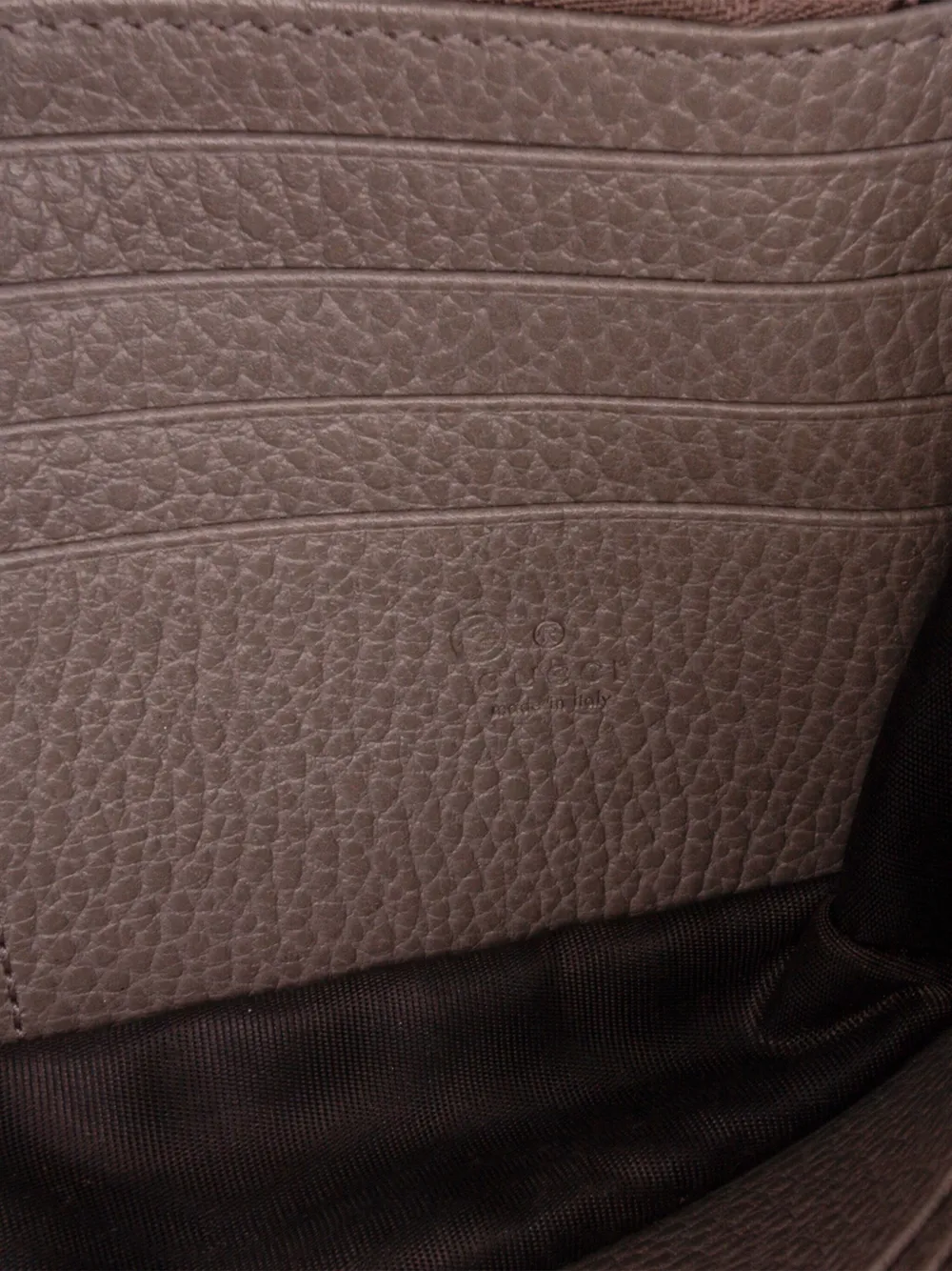 Pre-owned Gucci 2000-2015 Leather Interlocking G Dollar Wallet On Chain Crossbody Bag In 灰色