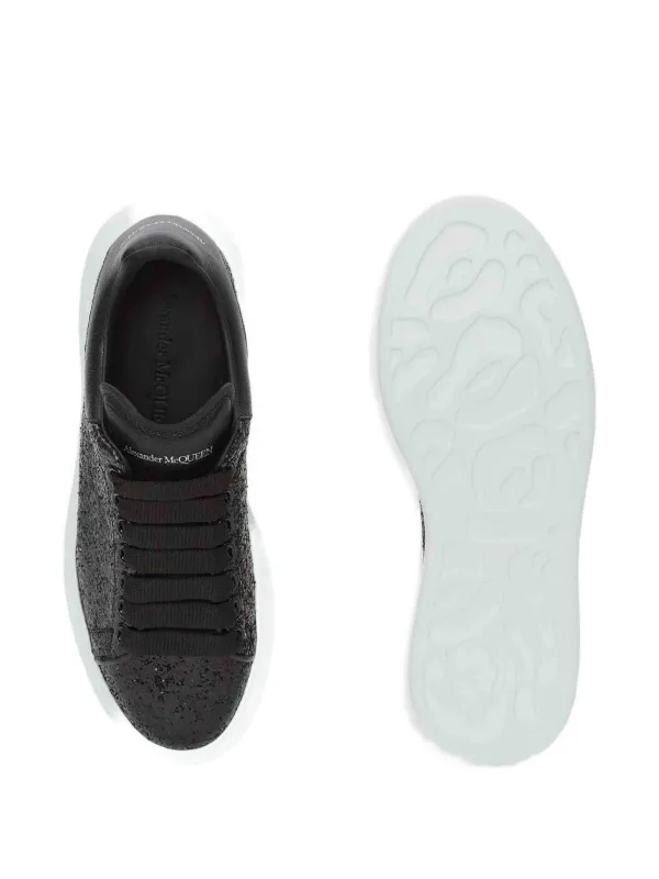 Alexander McQueen オーバーサイズ スニーカー | ブラック Alexander McQueen オーバーサイズ スニーカー | ブラック