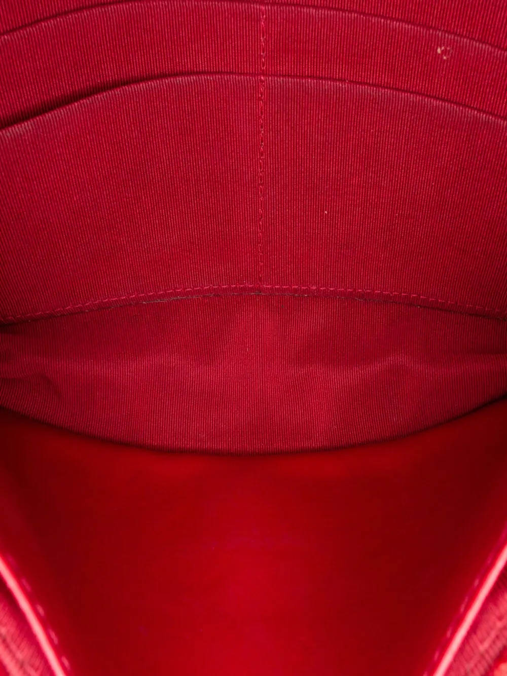 Pre-owned Chanel 2014 Paris Dallas Cc Patent Goatskin Wallet On Chain Crossbody Bag In Red