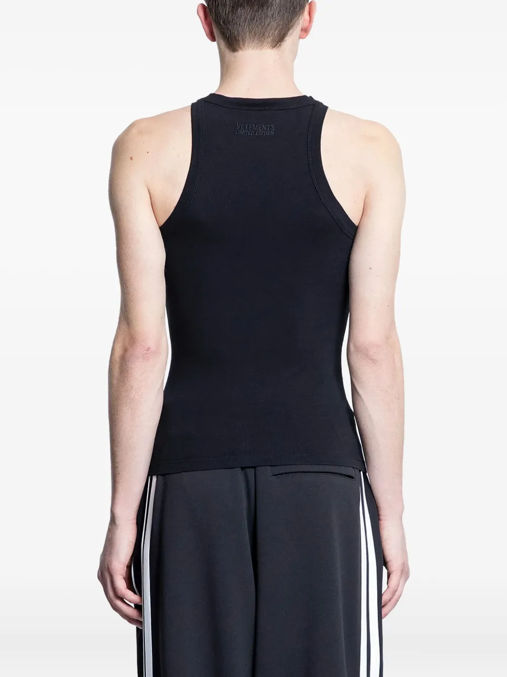 VETEMENTS Tanktop met verfraaide letter Zwart