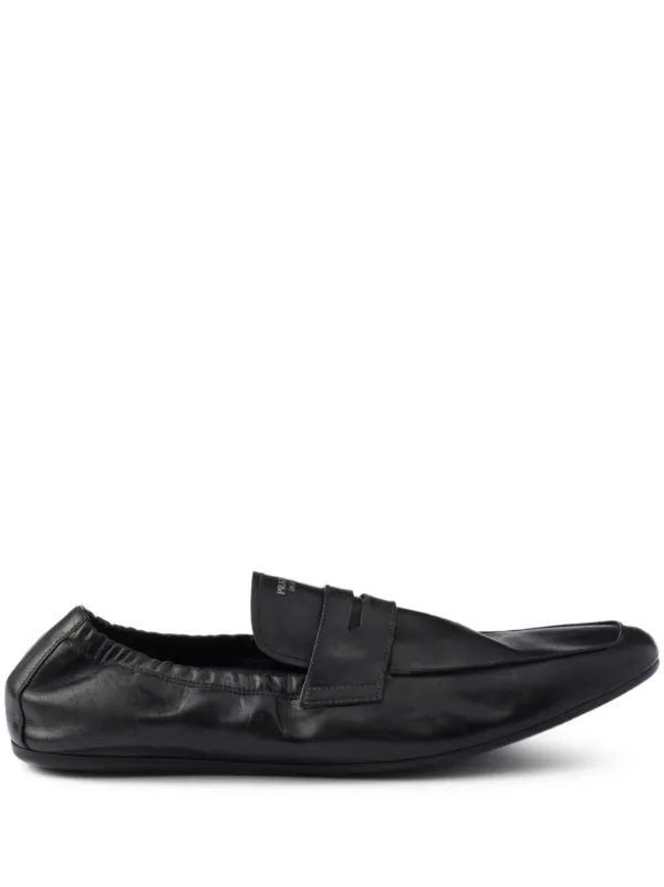 さりげなさ♪◇イコール Loafer◇PRADA 注目の新作♪【PRADA】イコール ブラッシュドレザー ローファー