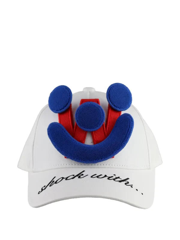 【関税込み】Walter Van Beirendonck ホワイト Smiley キャップ Walter Van Beirendonck Smiley キャップ | ホワイト | FARFETCH JP