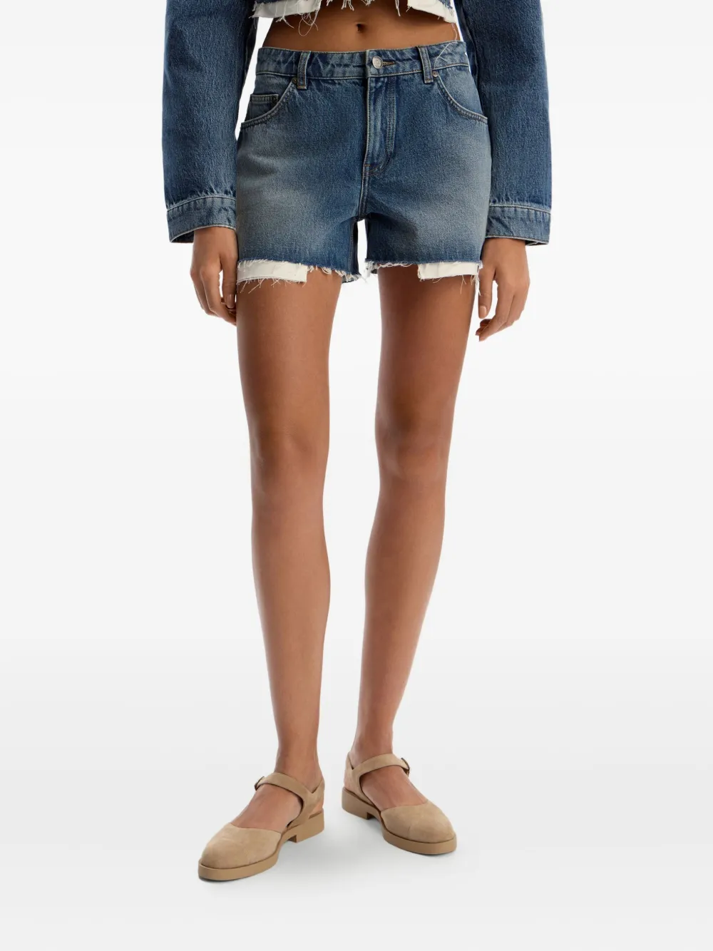 12 STOREEZ Gerafelde denim shorts Blauw