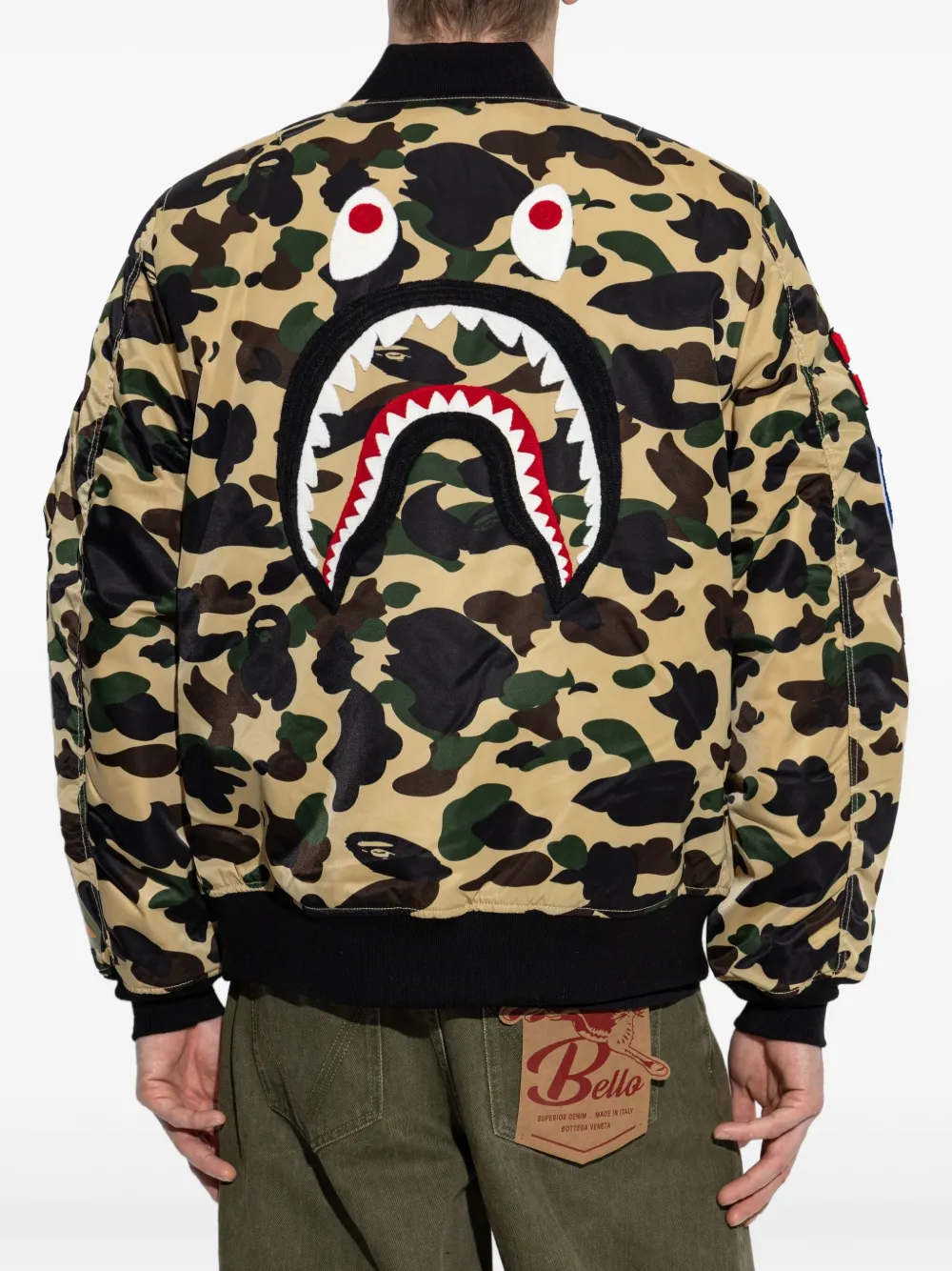 A BATHING APE Jack met camouflageprint Geel