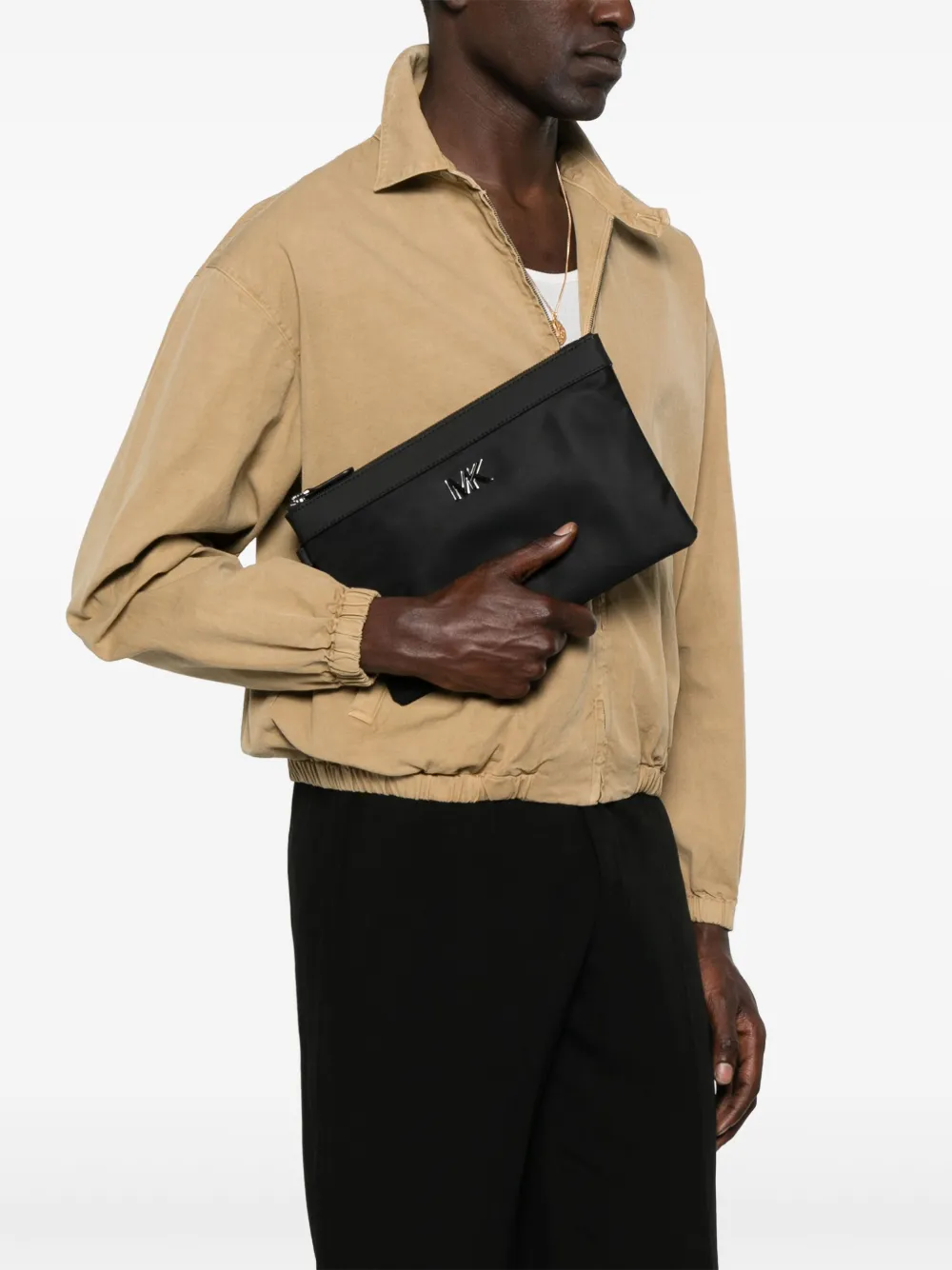 Michael Kors logo plaque clutch | Image 2