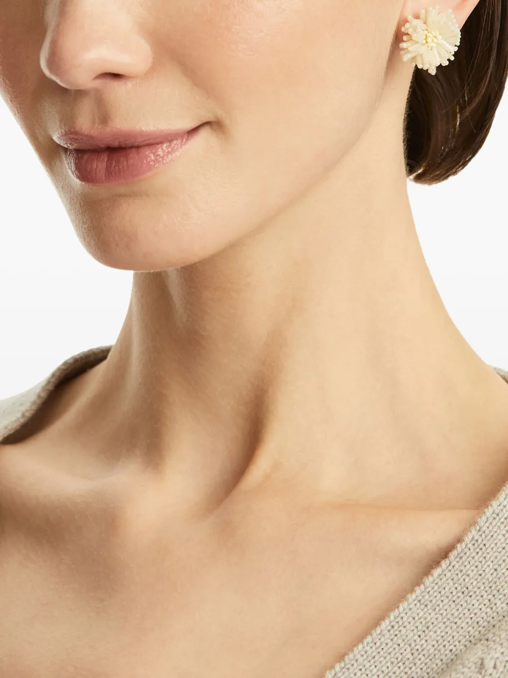 Oscar de la Renta Oorclips met pompon - Beige