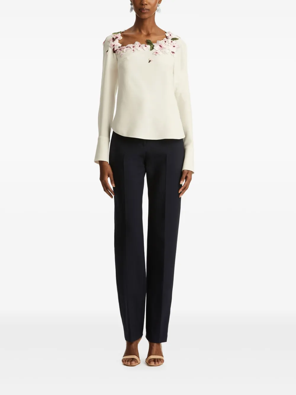 Oscar de la Renta Blouse met lange mouwen en verfraaid met bloemen - Beige