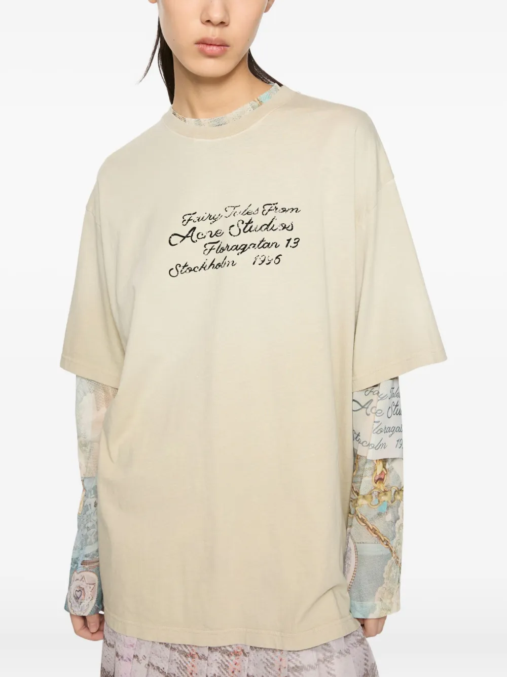 Acne Studios T-shirt met grafische print Beige