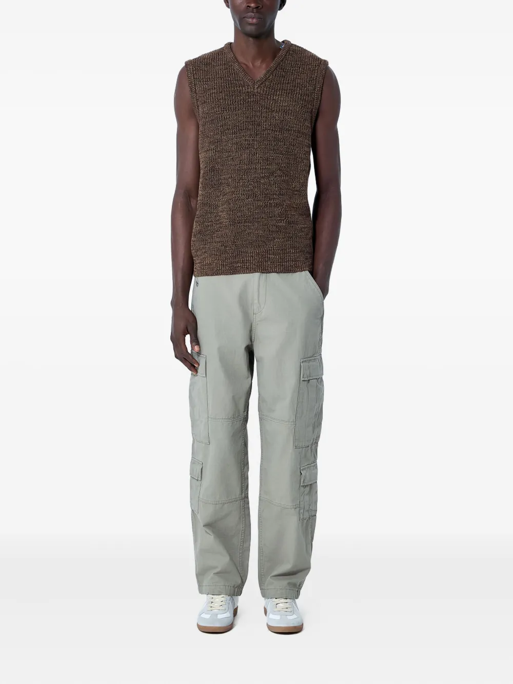 NOAH NY V-neck knitted vest Bruin