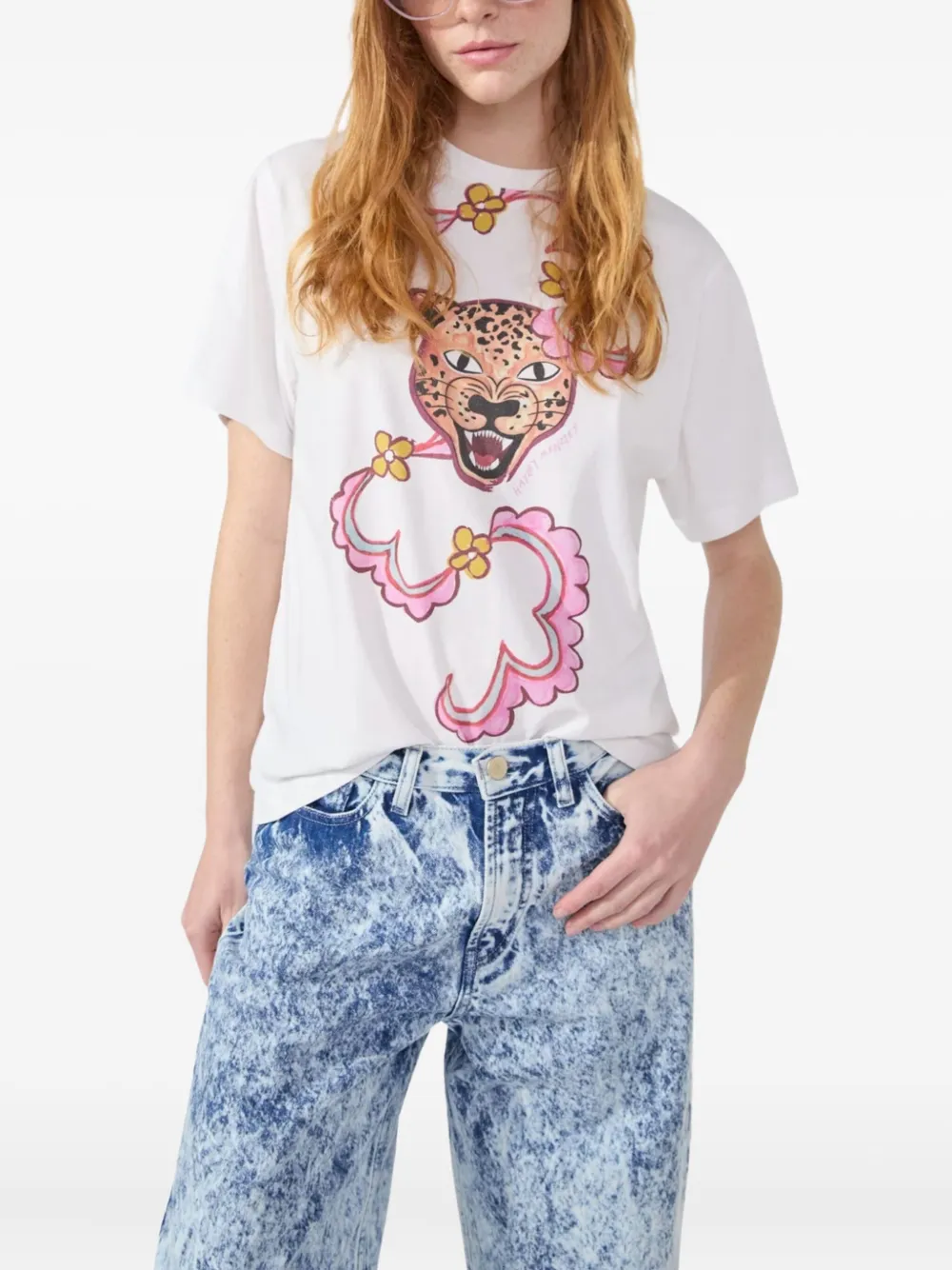 Hayley Menzies playera con estampado de leopardo | Playeras y jerséis | Image 2