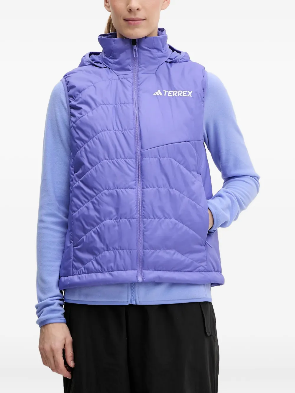 adidas TERREX キルティング フーデッドベスト - パープル adidas TERREX キルティング フーデッドベスト - パープル